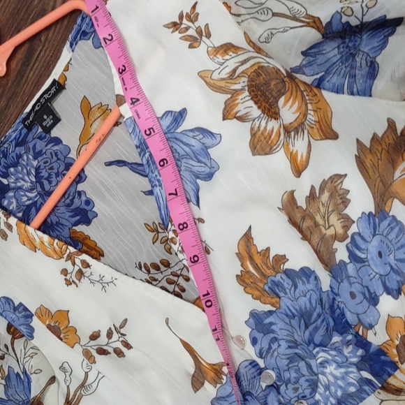 Hi-Low Dress - Picture 8 of 9